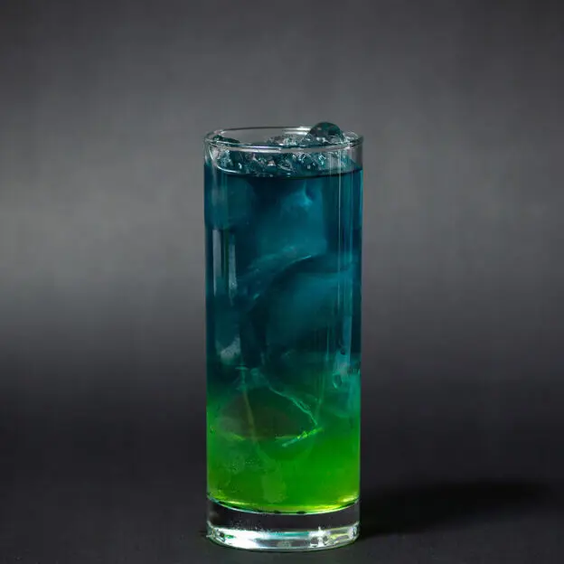 CBDリキュールのカクテル