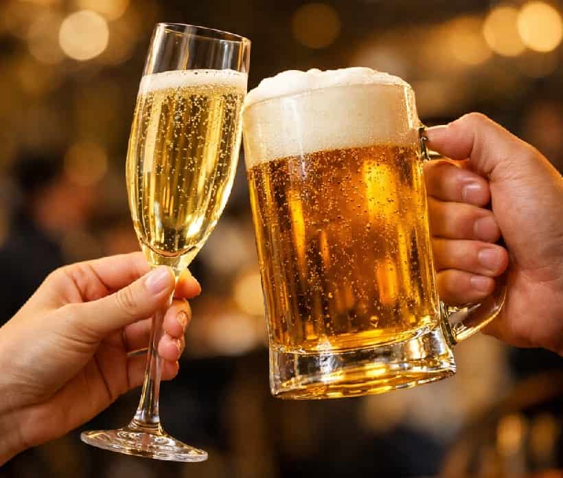 シャンパンとビールの泡