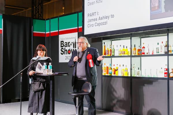 バーショー メインステージ